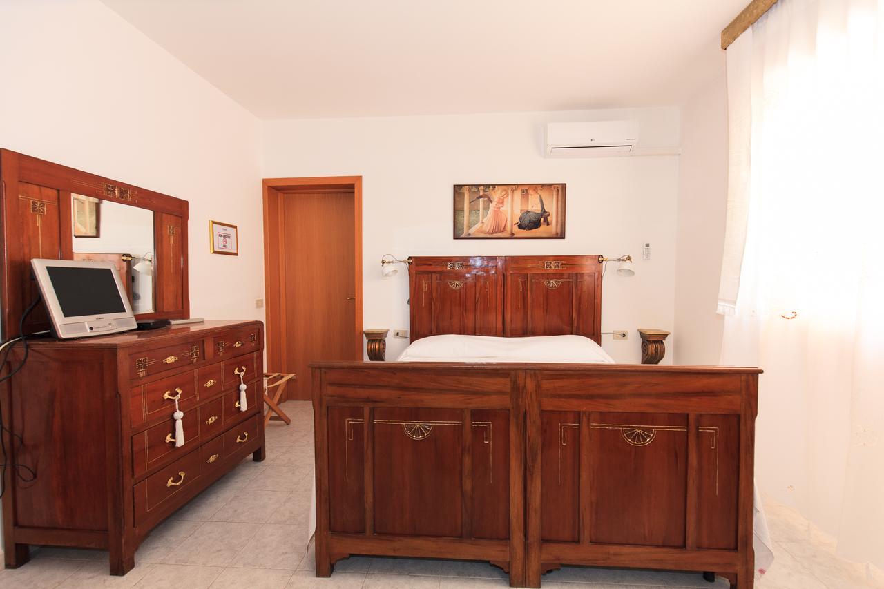Domus Socolatae Apartments&Suites Фолоника Екстериор снимка